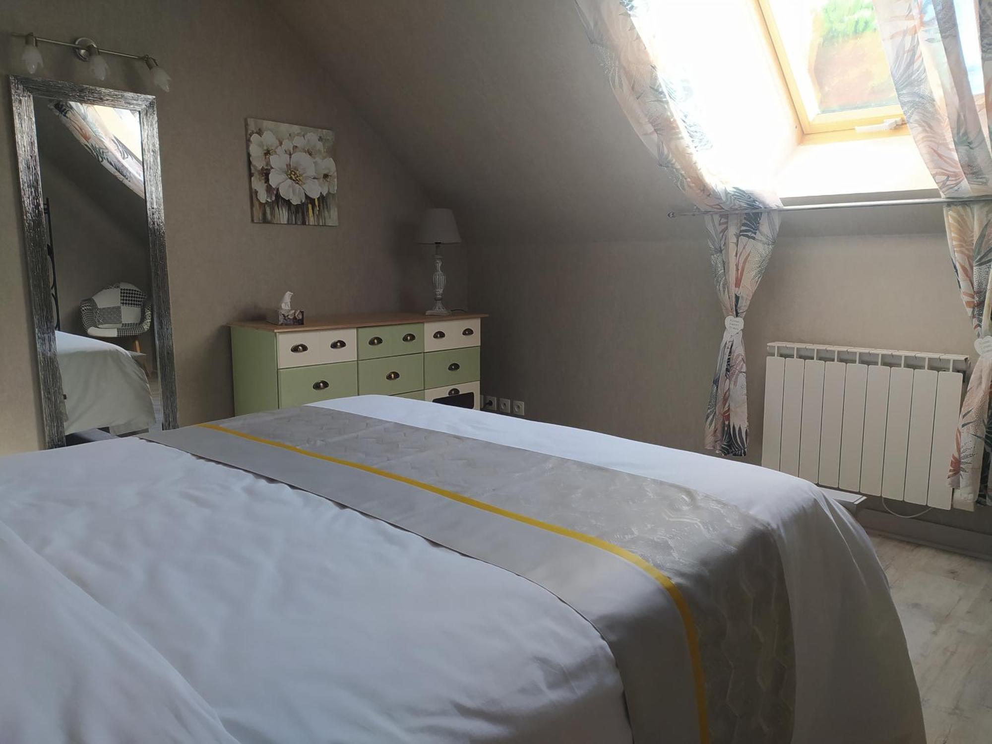 Des Roux Et Des Pious Suite De 35 A 60 M2 Et 3 Chambres Pour Groupe De 2 A 6 Personnes Civray-de-Touraine エクステリア 写真