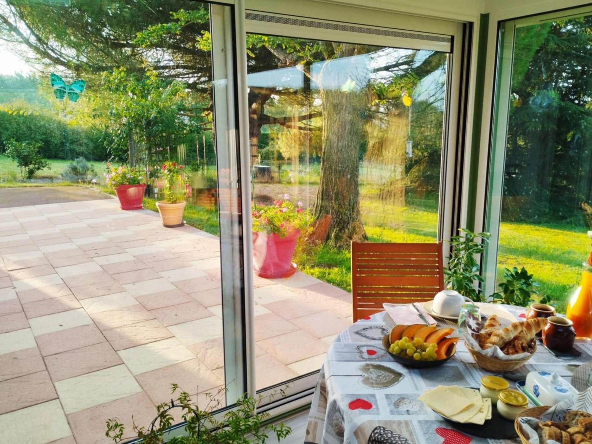 Des Roux Et Des Pious Suite De 35 A 60 M2 Et 3 Chambres Pour Groupe De 2 A 6 Personnes Civray-de-Touraine エクステリア 写真