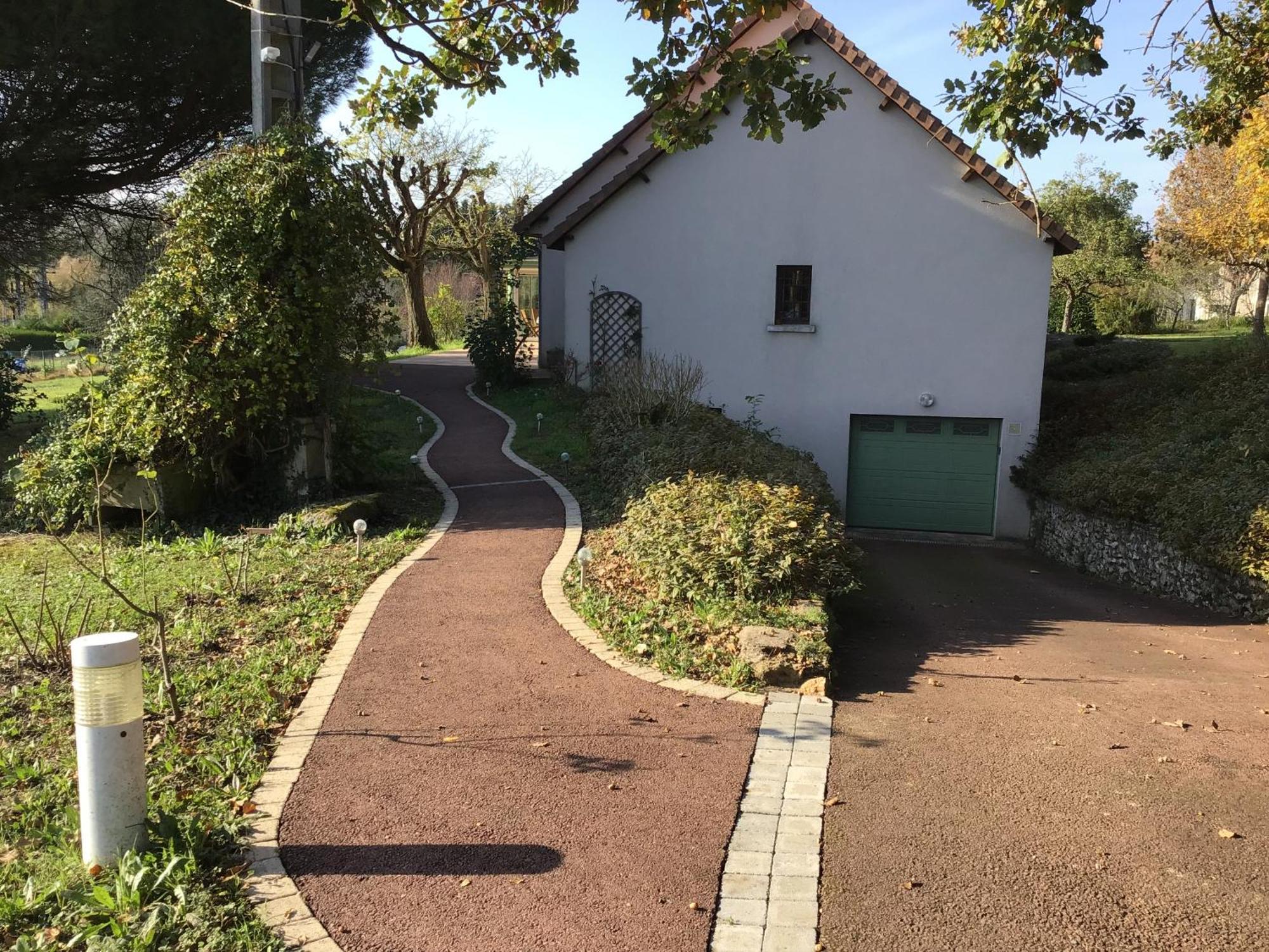 Des Roux Et Des Pious Suite De 35 A 60 M2 Et 3 Chambres Pour Groupe De 2 A 6 Personnes Civray-de-Touraine エクステリア 写真