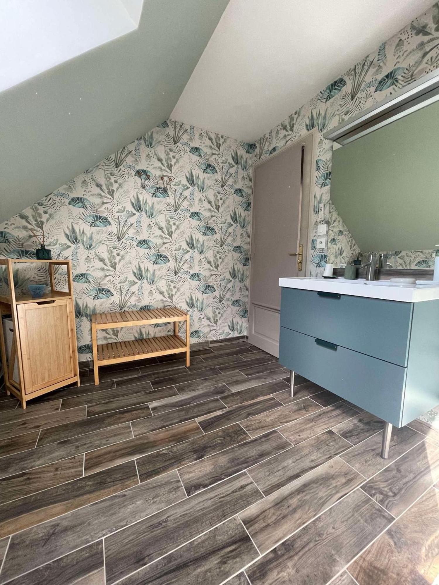 Des Roux Et Des Pious Suite De 35 A 60 M2 Et 3 Chambres Pour Groupe De 2 A 6 Personnes Civray-de-Touraine エクステリア 写真